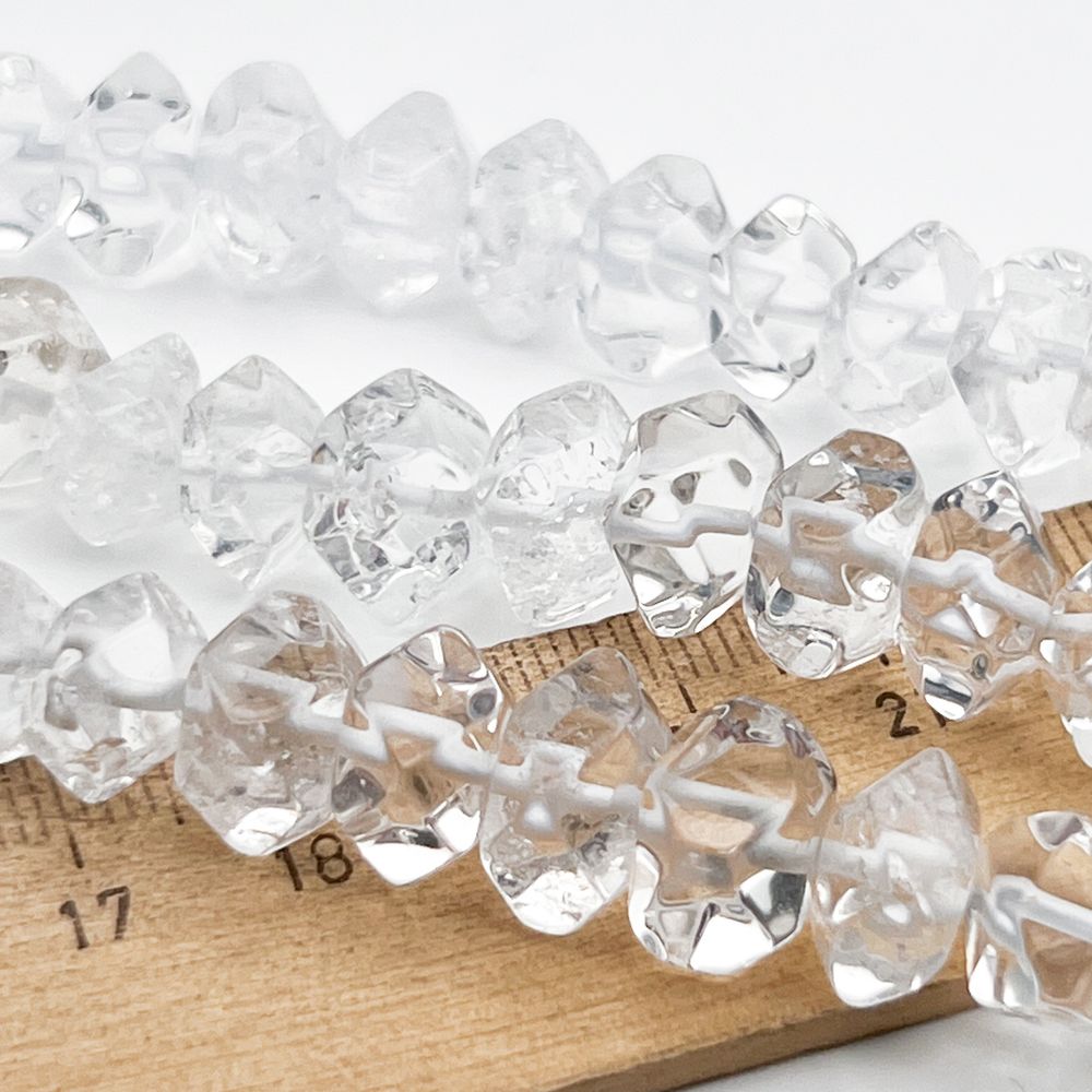 Горный хрусталь бусины, размер около 6,8-8,5*9-10,5 мм, цена за набор 12-13 шт (1/4нити)