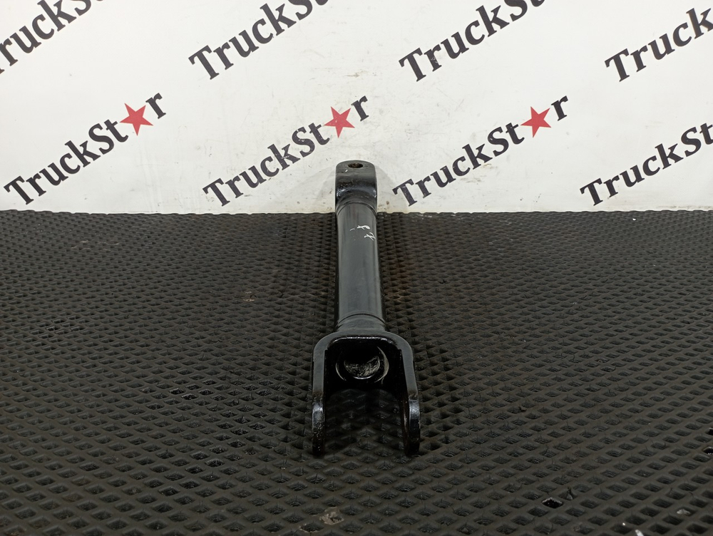 Стойка заднего стабилизатора 2023г