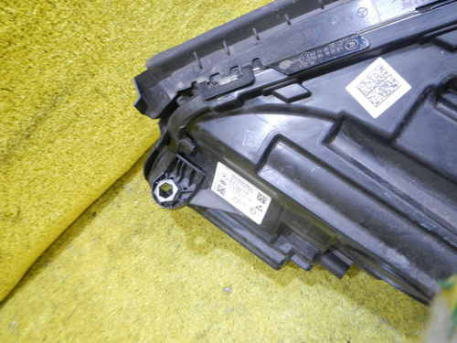 Битая Фара правая Mercedes E W213 (2016-2021) LED