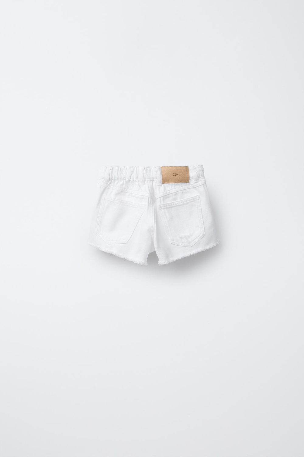 ZARA ДЖИНСОВЫЕ ШОРТЫ, БЕЛЫЙ