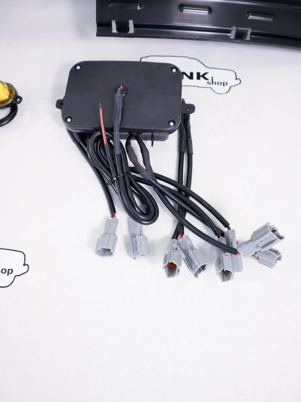 TANK 300 Решетка радиатора GEEA (желтые габариты)