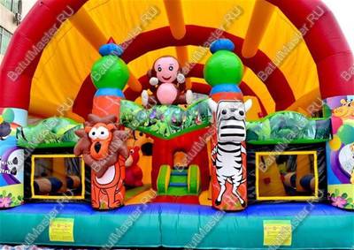 Надувной батут "Зверята с крышей 3" со скалодромом, 12*7*6 м