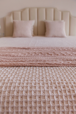 Наволочка декоративная 47х47см Luxberry Boucle бежевая