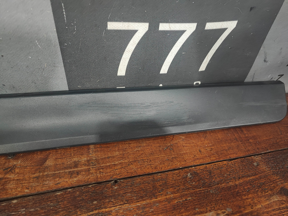 Накладка двери задней левой Nissan X-Trail 3 (T32) 13-23 Б/У Оригинал 828774CM1B