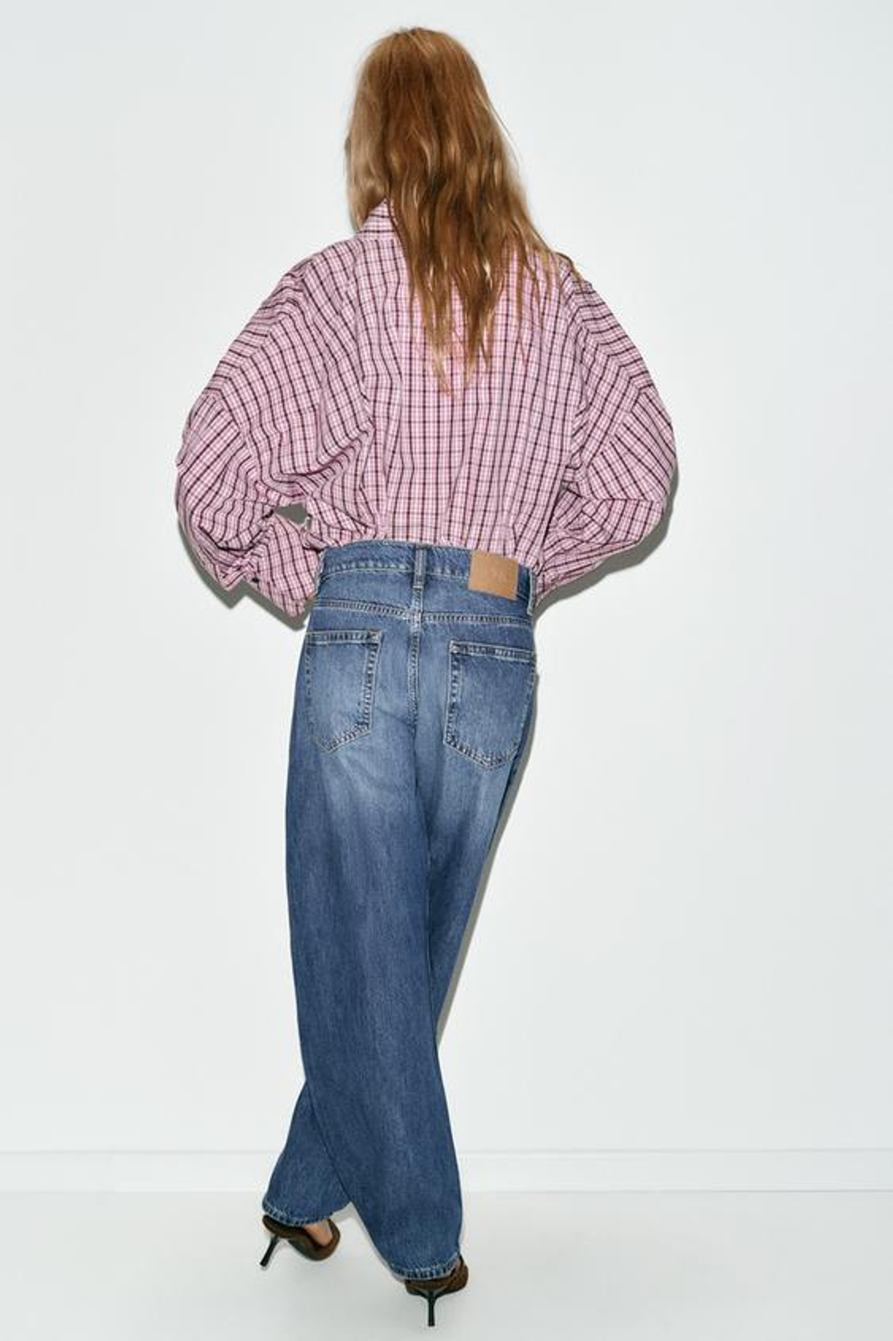 ZARA ДЖИНСЫ Z1975 BARREL С ВЫСОКОЙ ПОСАДКОЙ, ВЫЦВЕТШИЙ СИНИЙ