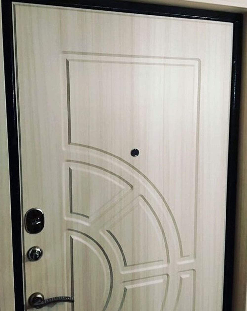 Входная металлическая дверь Лекс 3 БАРК Серый букле  №44 Сандал белый