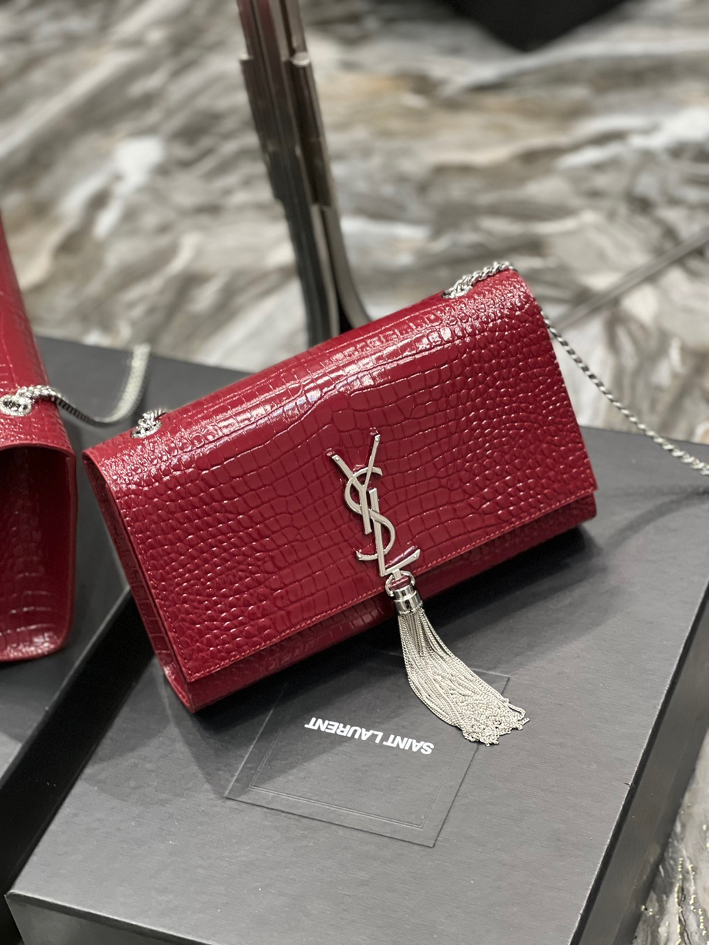 Saint Laurent Kate Medium Bag 24 cm