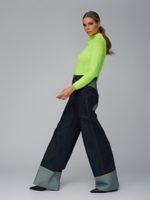 Женский трикотажный свитер неоновый оверсайз