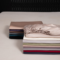 Комплект постельного белья на резинке Однотонный Сатин Премиум «Молочный сатин»