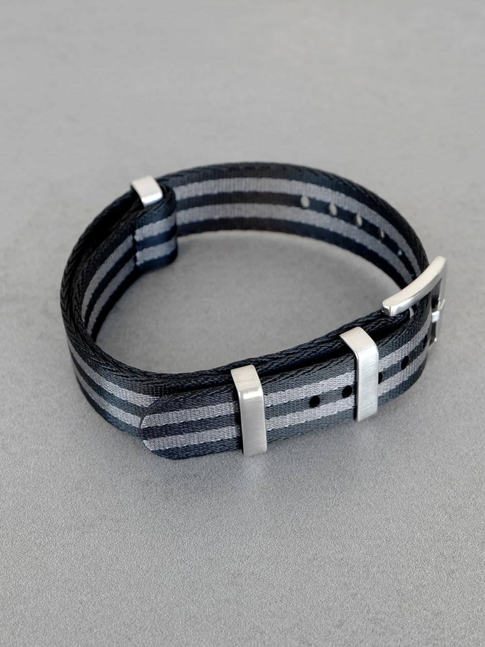 Nato Strap Premium - нейлоновый ремешок для часов
