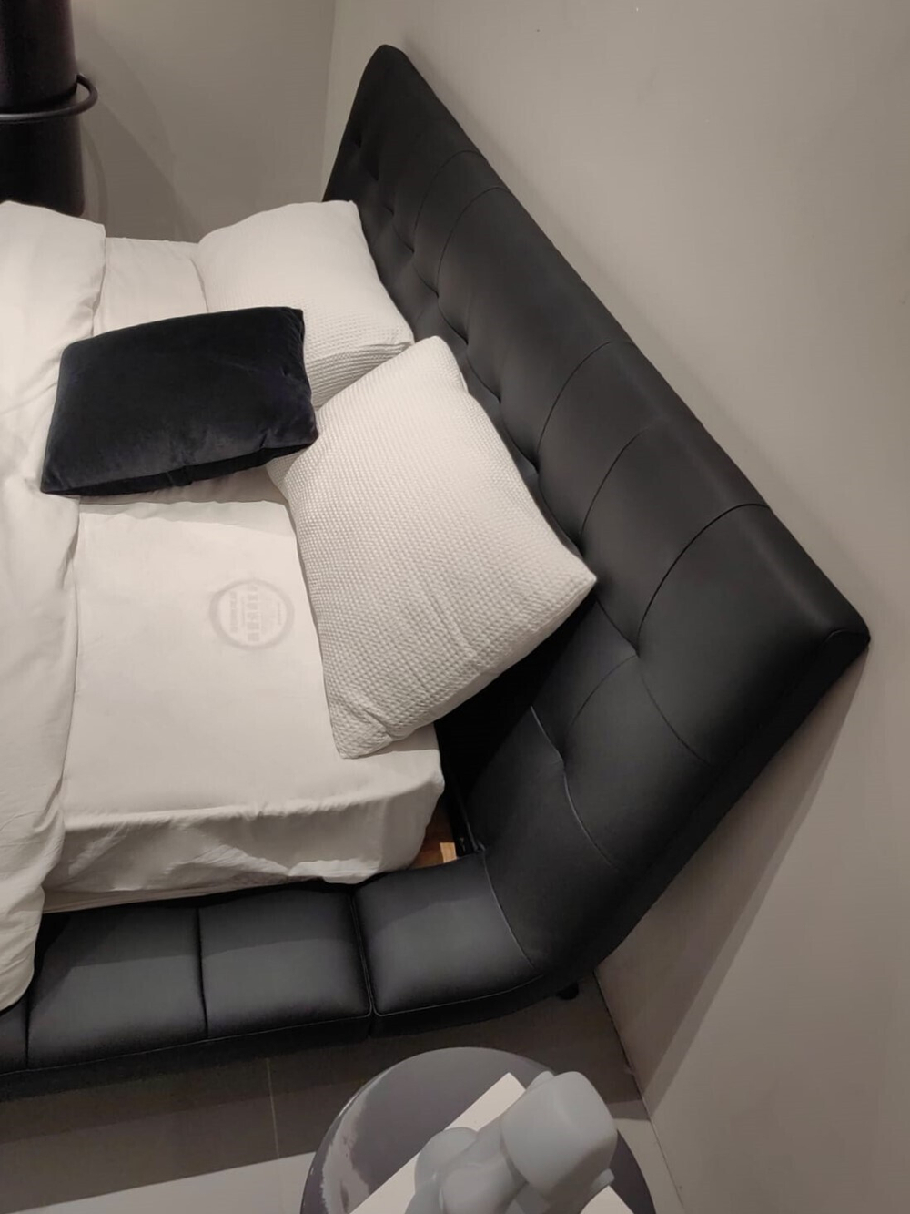 Дизайнерская кровать Onda