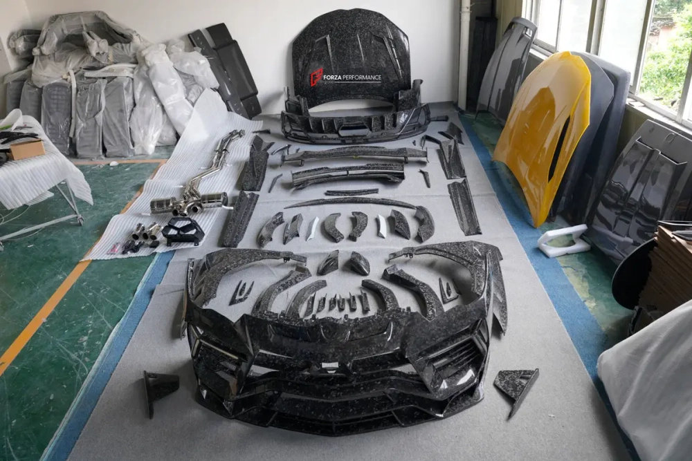 Обвес переделка для Lamborghini Urus 2018 в Urus S Performante Ламборгини Урус