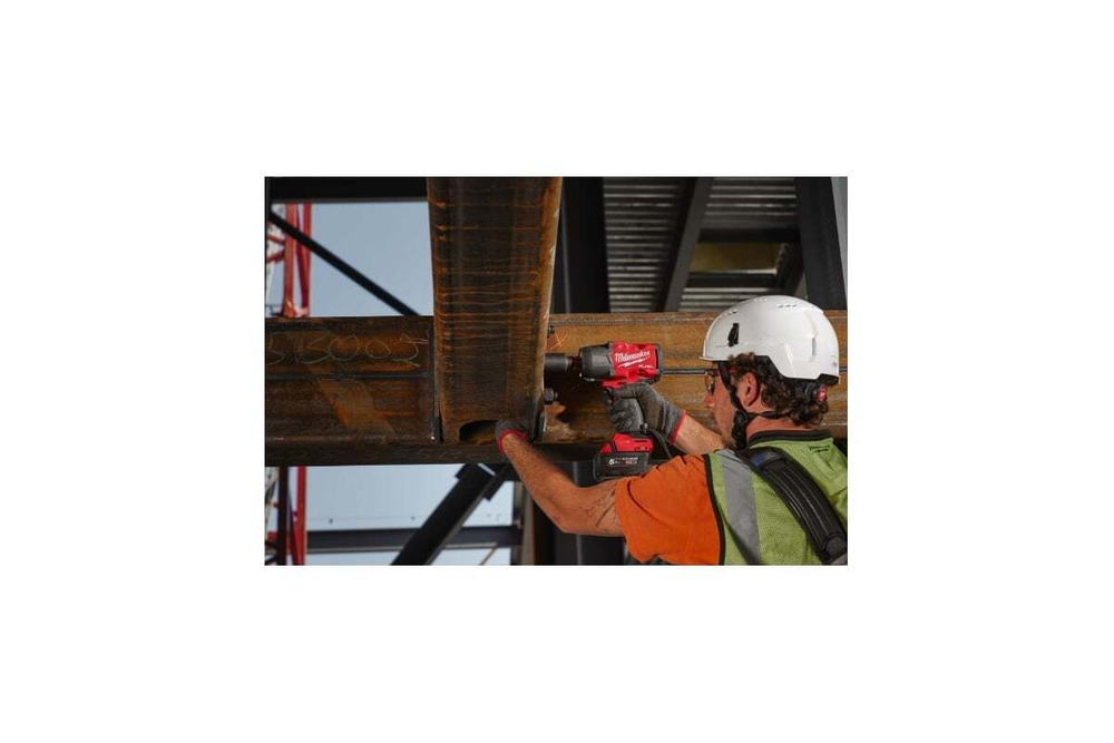 Аккумуляторный гайковерт Milwaukee M18 FHIW2F12-502X 4933492783
