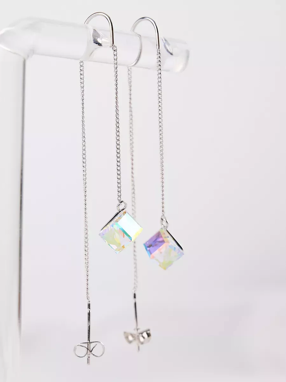 Серьги-протяжки Миражи с кристаллами-хамелеонами Swarovski