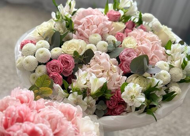 Как ухаживать за букетом цветов дома