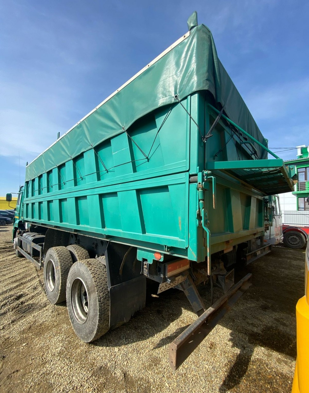 Планета 5529* на шасси КамАЗ 65115 6x4 Зерновоз 552919 (Дизельный, 11,8 л, 300 л.с., МТ)