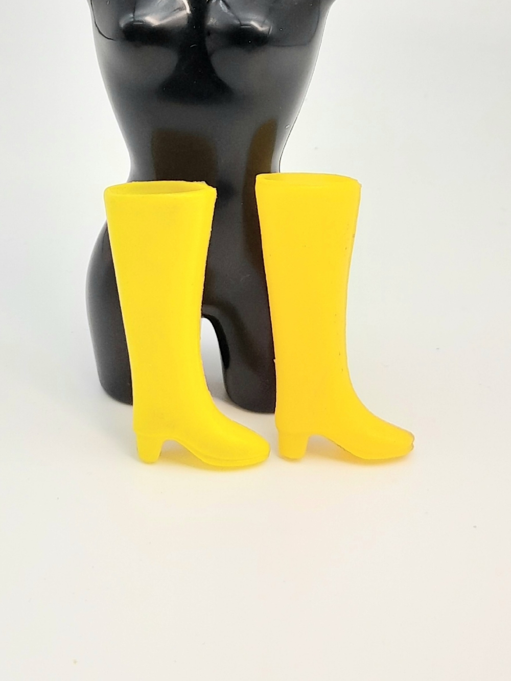 Обувь для куклы Барби винтаж сапоги 0743