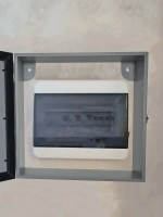 Полка квадратная "Монстера" в багетной раме с дверкой