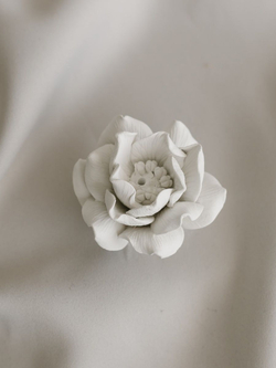 Пара с сердцем и аромакамень Пион на подставке