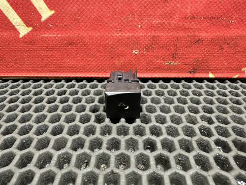 Кнопка света салона