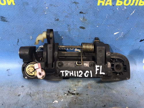 Ручка двери передней левой внешняя TOYOTA HIACE 1994