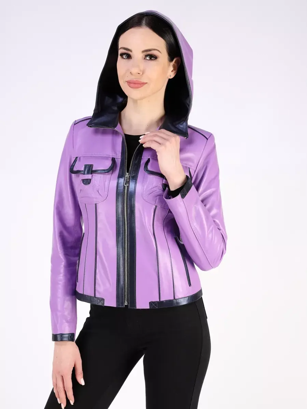 Кожаная куртка демисезонная с капюшоном