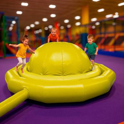 Надувное оборудование «Надувной живот» 3*3*1,2 м, жёлтый