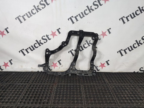 Кронштейн фары правой 2023г