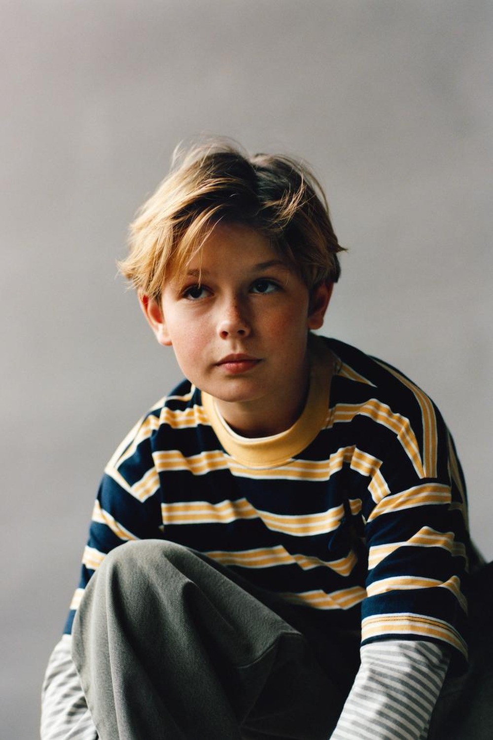 ZARA ФУТБОЛКА В ПОЛОСКУ С ВЫШИТОЙ НАДПИСЬЮ, ПОЛОСКИ