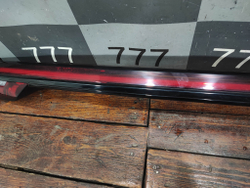 Фонарь задний в крышку багажника центральный Geely Monjaro 21-нв Б/У Оригинал 7057045900