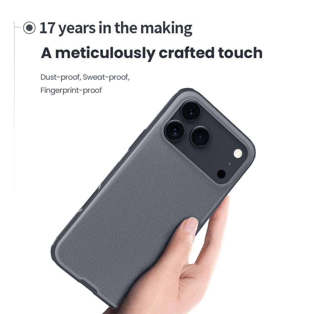 Противоударный чехол для iPhone 17 Pro Max, серия Super Frosted Shield Pro (Clear version) прозрачный тонированный от Nillkin