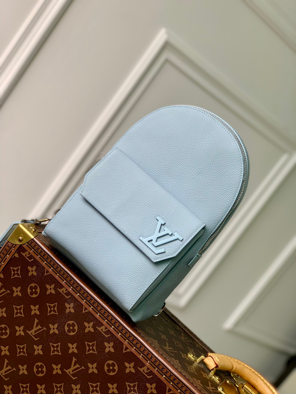 Louis Vuitton Pilot Slingbag