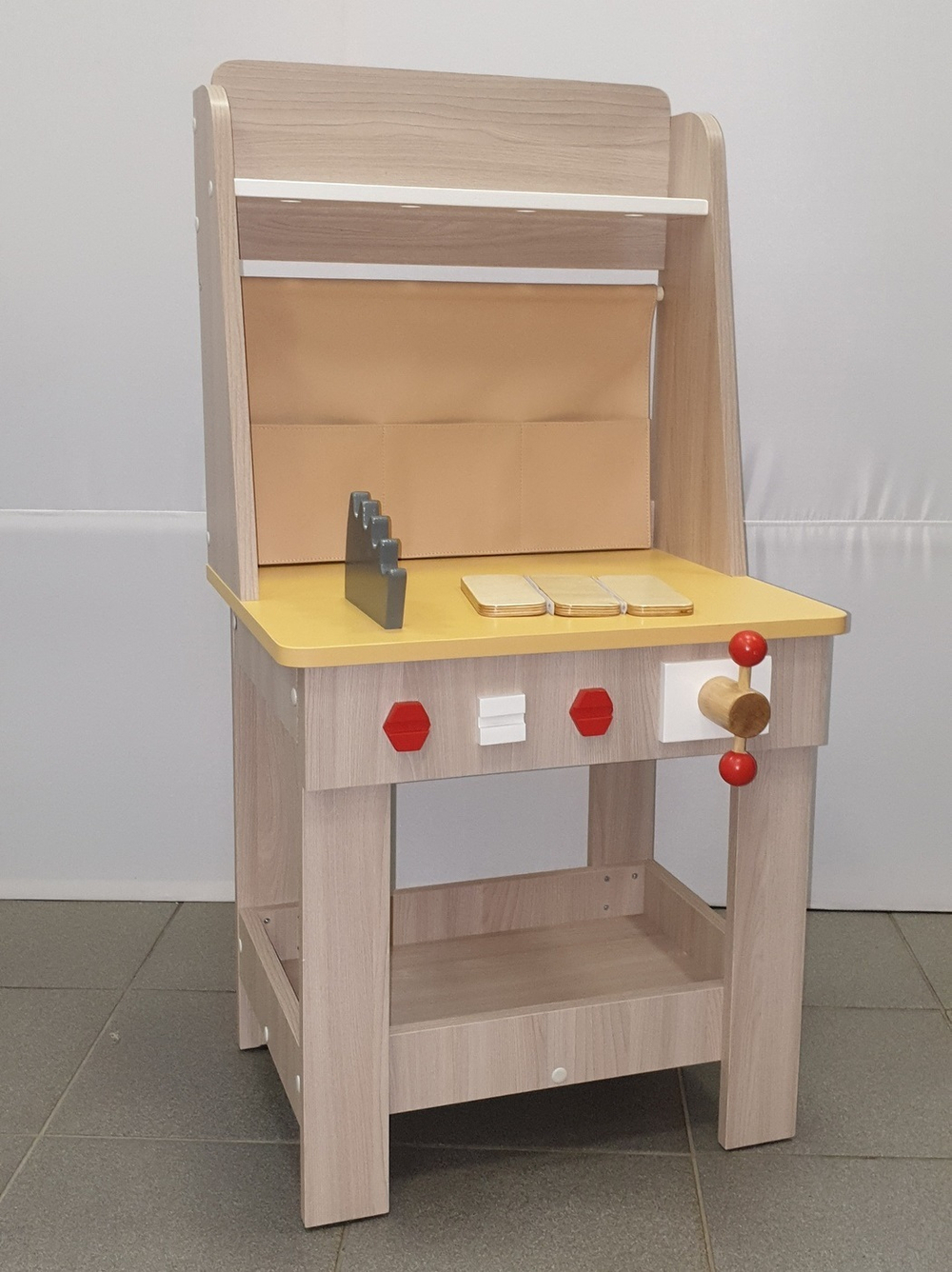 Уголок мастера "Умелые ручки"