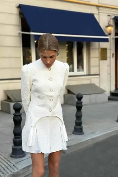 Жакет с кисточками твидовый белый