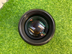 Canon EF 85mm 1.2L II USM