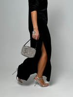 Бархатное платье с вырезом на спине