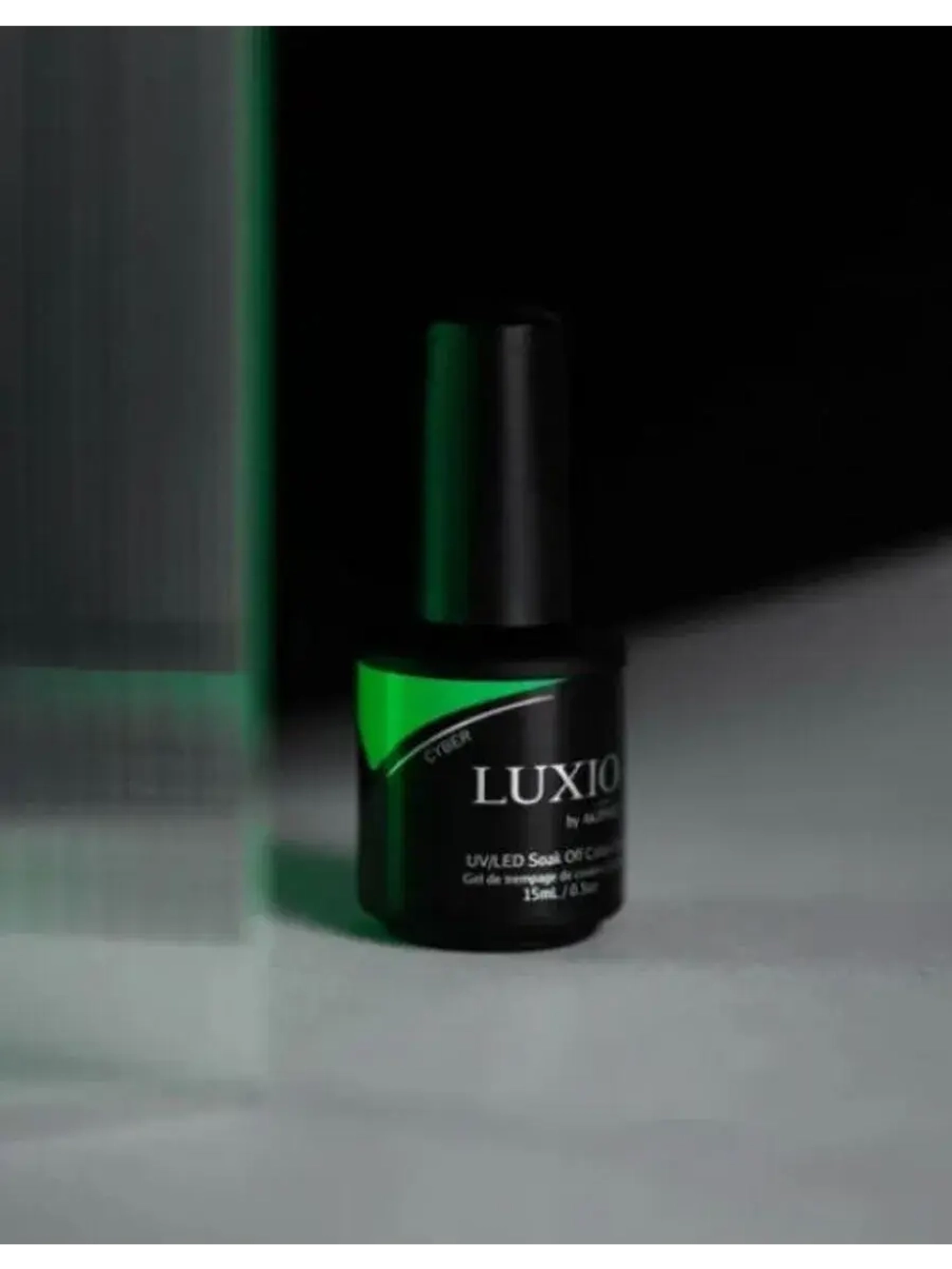 Гель лак для ногтей Luxio Сyber 15 мл