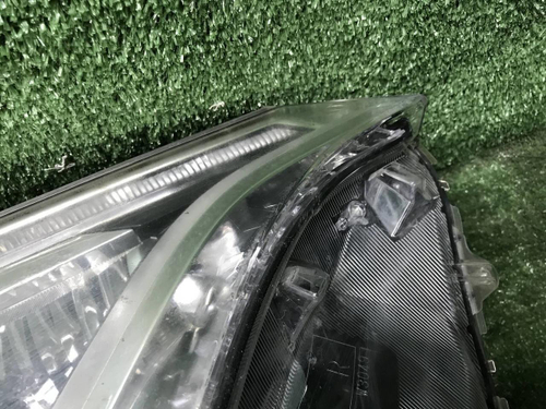 Битая Фара правая Toyota RAV4 4 CA40 (15-19) LED