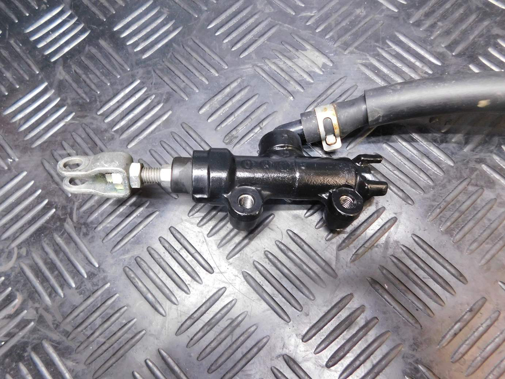 Цилиндр заднего тормоза Kawasaki Ninja 250R