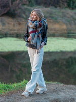 Палантин теплый с орнаментом Навахо