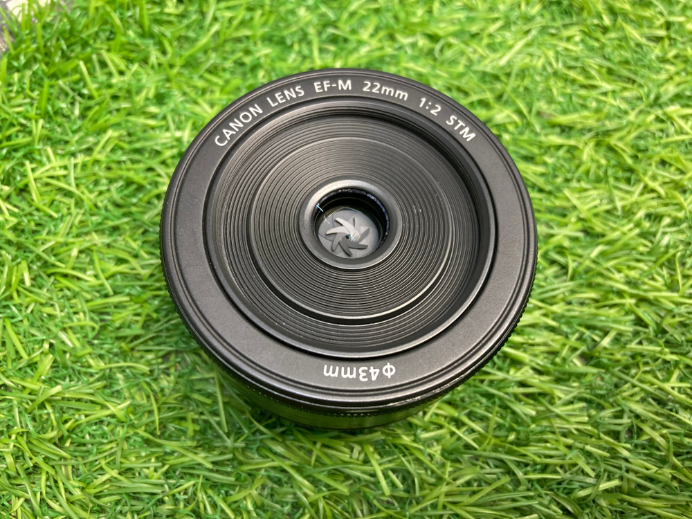 Canon EF-M 22mm 2 STM