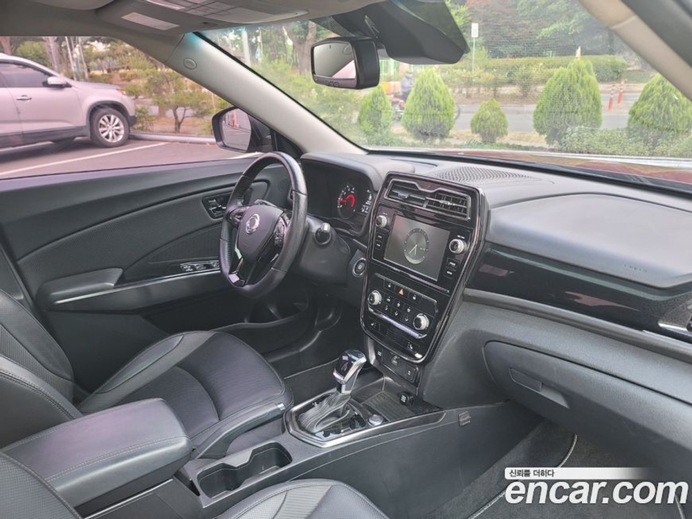 KG Mobility (Ssangyong) Very New Tivoli Бензин 1.5 2WD (01.2020)