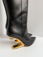 Кожаные сапоги Fendi, 37