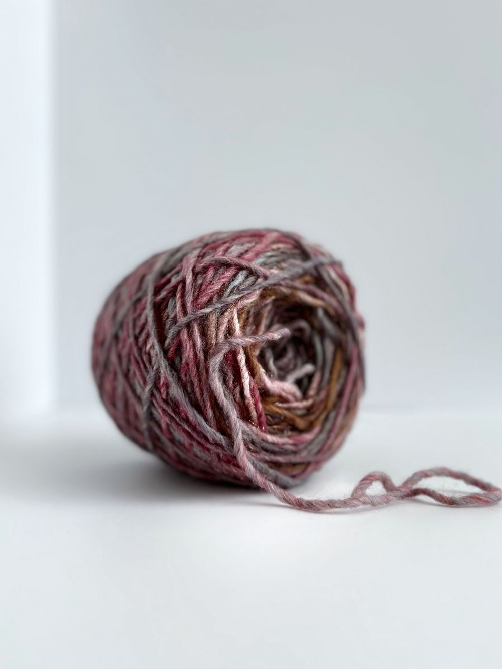 Трикотажная пряжа для вязания SPARK деграде шишибрики