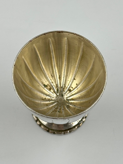 Подставка для яйца посербренная