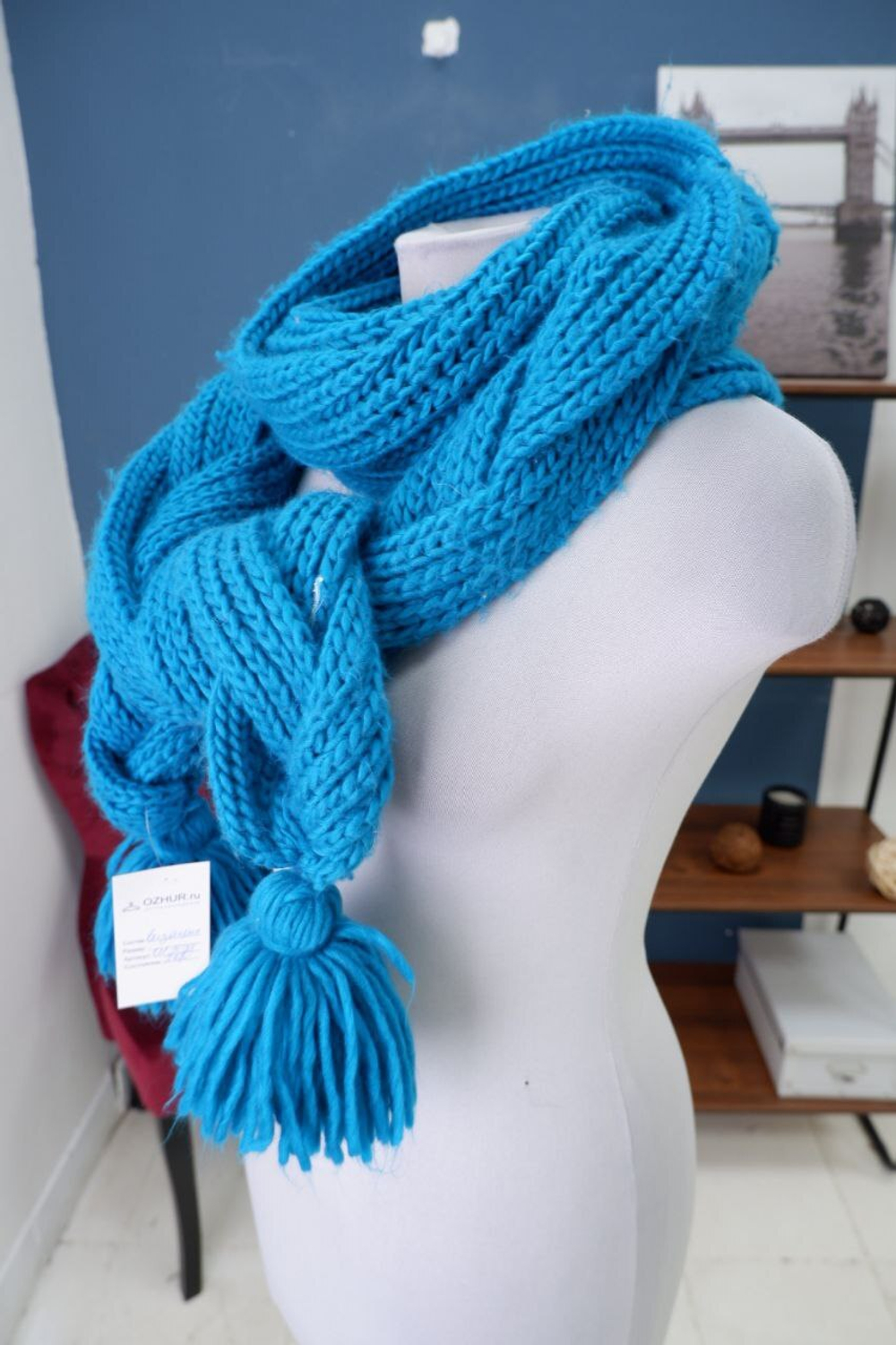 Шарф  с кисточками