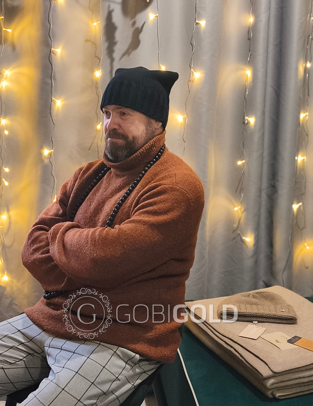 Шапка из 100% кашемира (GOBI) - черная