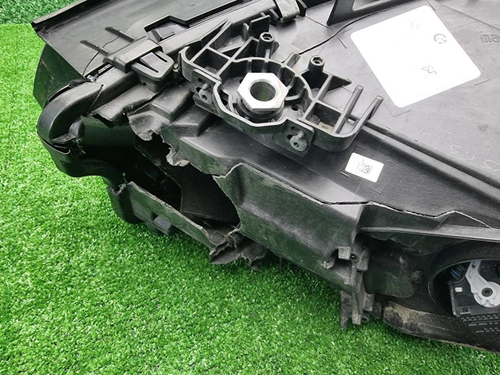 Фара правая BMW X3 G01 (2021-2024) LED