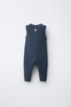 ZARA ДЛИННЫЙ ВЯЗАНЫЙ КОМБИНЕЗОН С ЭТИКЕТКОЙ В ВИДЕ БЕЛКИ, СИНИЙ