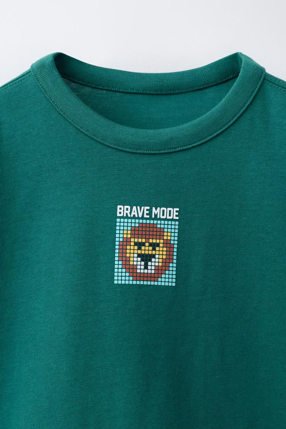 ZARA ФУТБОЛКА С ПИКСЕЛЬНЫМ АНИМАЛИСТИЧЕСКИМ ПРИНТОМ, МЯГКИЙ ЗЕЛЕНЫЙ